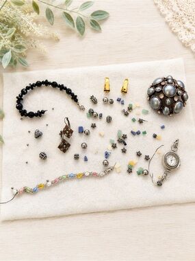 Broken Jewelry Craft Mixed Lot Beads Stones Watch Face Brooch Bracelet Earrings